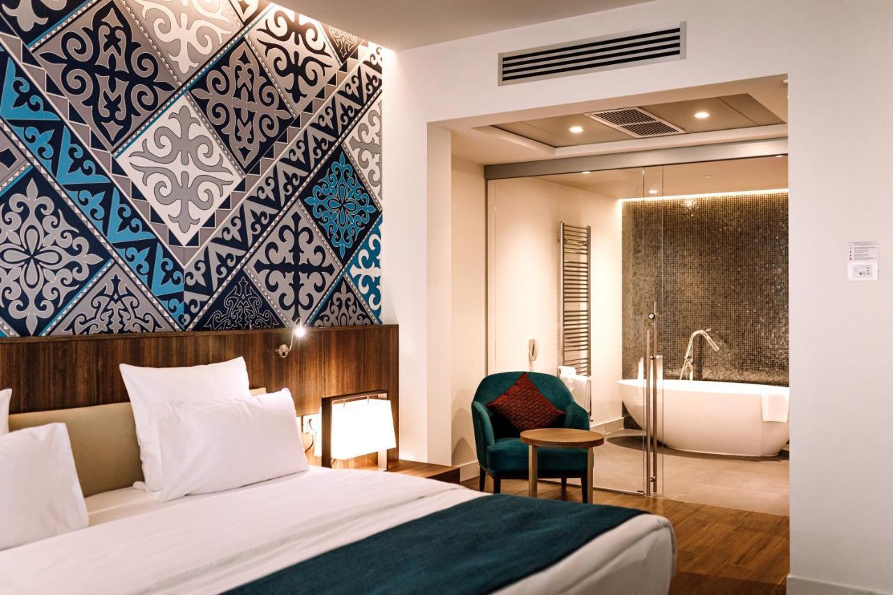 Mercure Almaty City Center מראה חיצוני תמונה